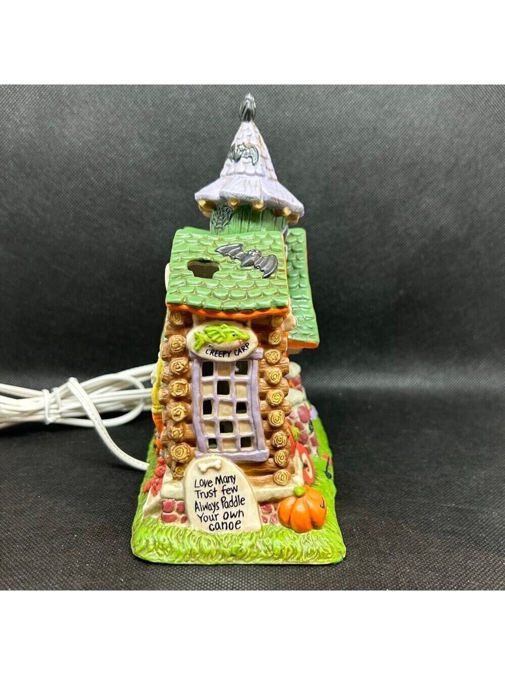 New in box Creepy Hollow "Camping Store" lighted figurine - Picture 6 of 10